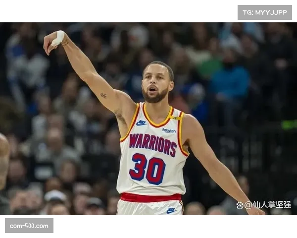 雄鹿迎战勇士,字母哥库里再度碰撞,胜者有望提升排名 雄鹿迎战勇士,字母哥库里再度碰撞,胜者有望提升排名