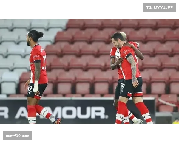 雷恩主场爆冷击败巴黎 终结卫冕冠军七连胜势头 雷恩主场爆冷击败巴黎 终结卫冕冠军七连胜势头